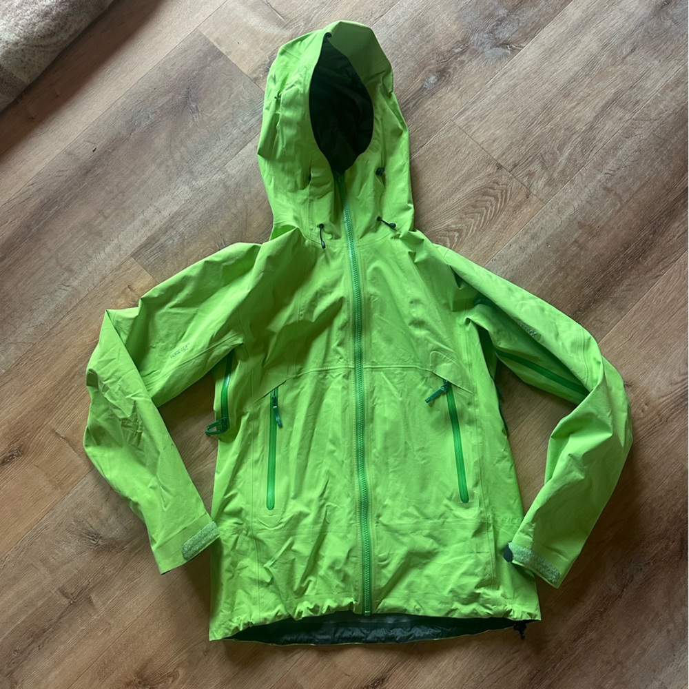 Arc’teryx Beta SL Women’s M Goretex Shell Jacket